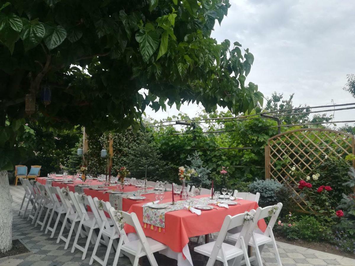 My Garden Hotell Tbilisi Eksteriør bilde