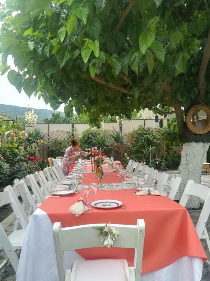 My Garden Hotell Tbilisi Eksteriør bilde