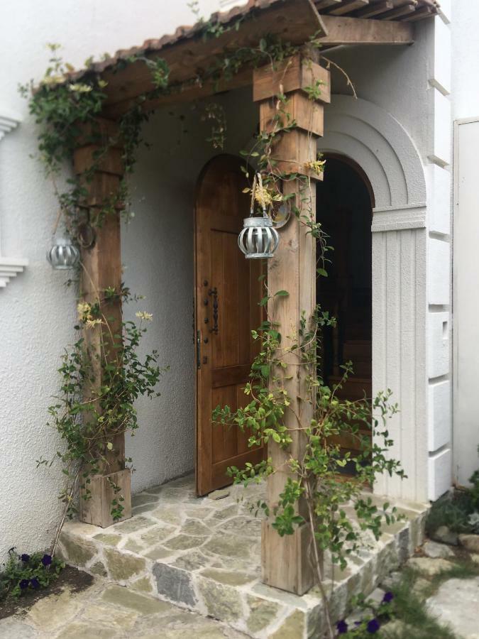 My Garden Hotell Tbilisi Eksteriør bilde